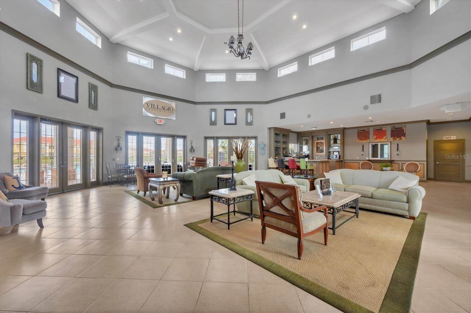 1015 Villagio Circle, Sarasota, FL 34237