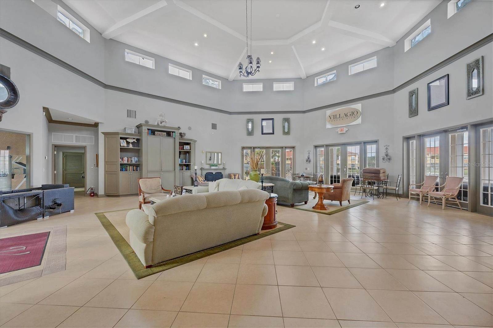 1015 Villagio Circle, Sarasota, FL 34237