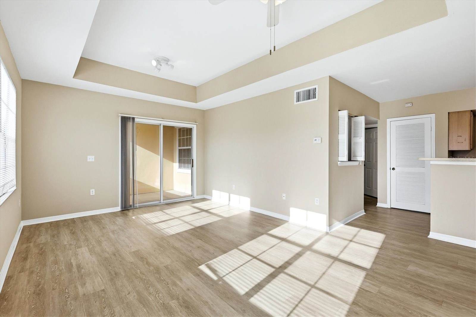 1015 Villagio Circle, Sarasota, FL 34237