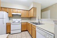 1015 Villagio Circle, Sarasota, FL 34237