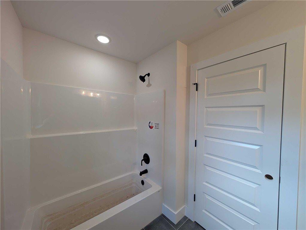 25 Sheffield Drive, Bella Vista, AR 72714