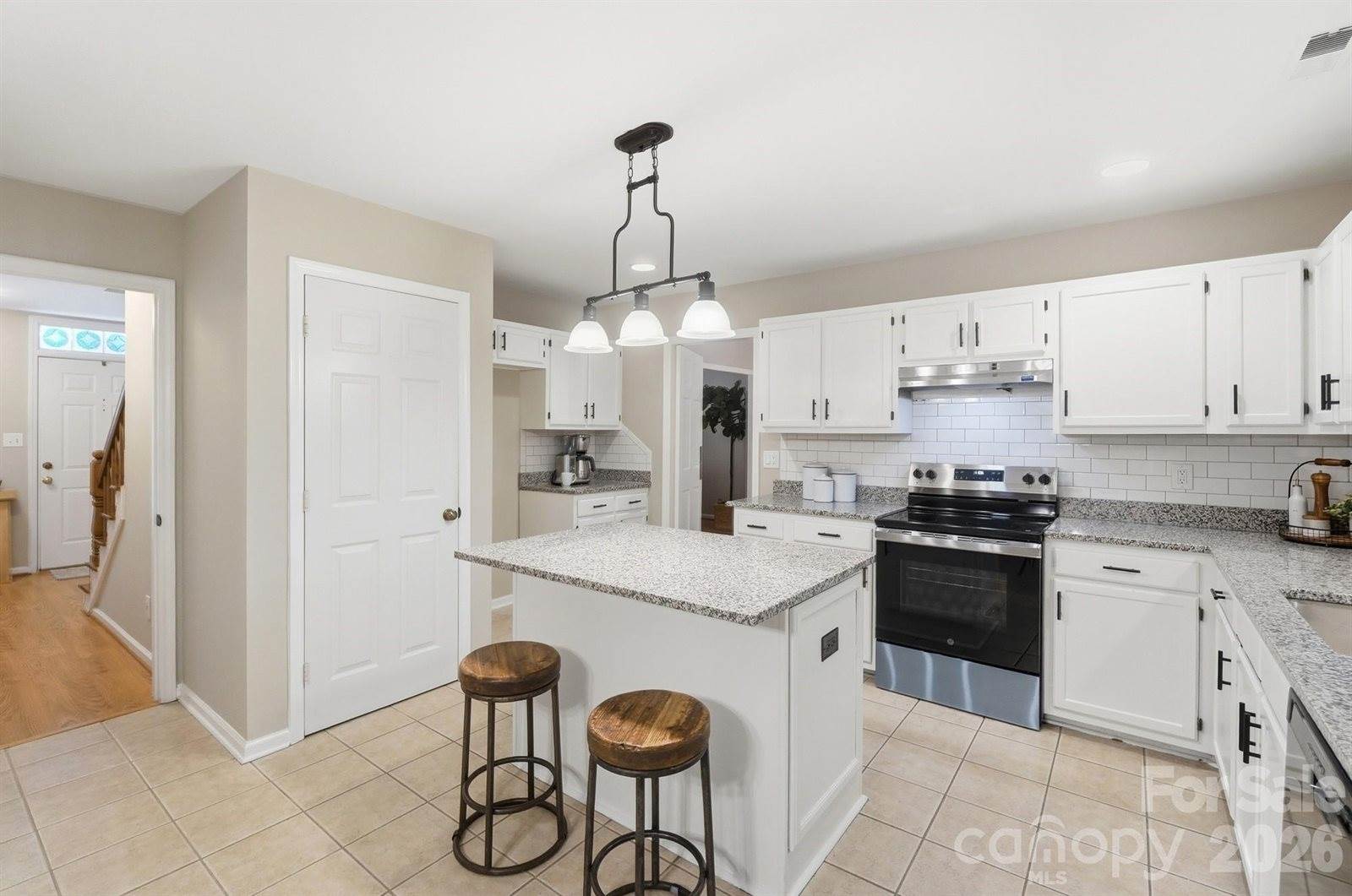 730 Fredricksburg Road, Matthews, NC 28105