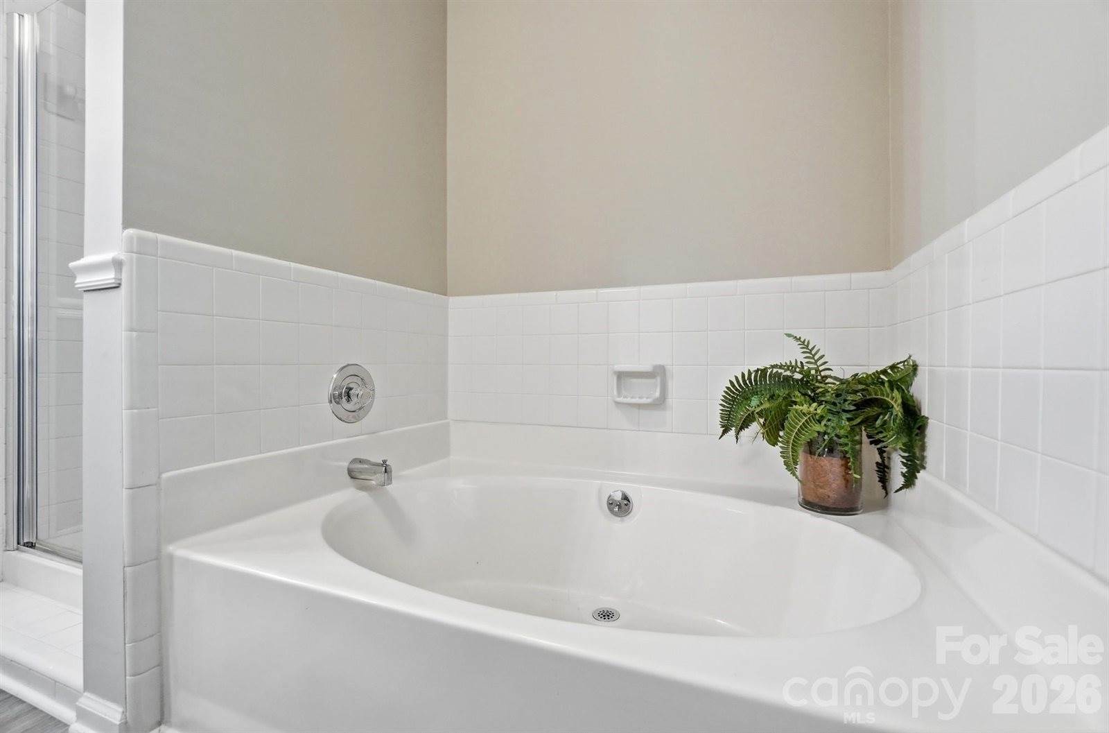 730 Fredricksburg Road, Matthews, NC 28105