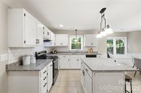 730 Fredricksburg Road, Matthews, NC 28105