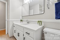 730 Fredricksburg Road, Matthews, NC 28105
