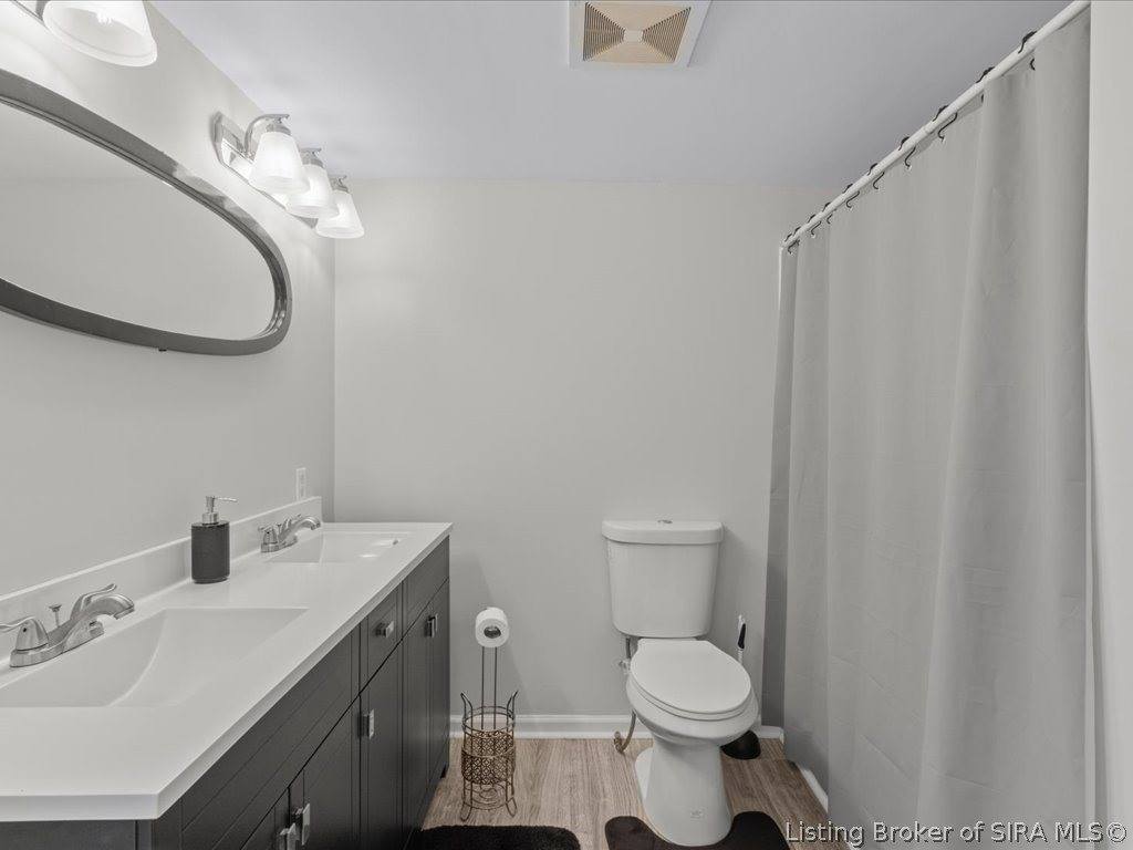 2505 Lincoln Drive, Clarksville, IN 47129