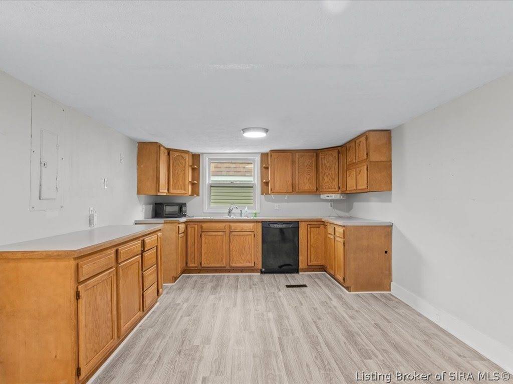 2505 Lincoln Drive, Clarksville, IN 47129