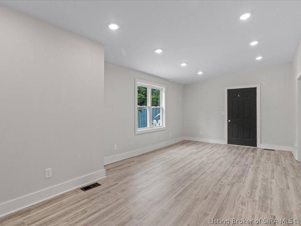 2505 Lincoln Drive, Clarksville, IN 47129
