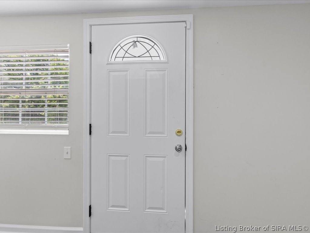 2505 Lincoln Drive, Clarksville, IN 47129