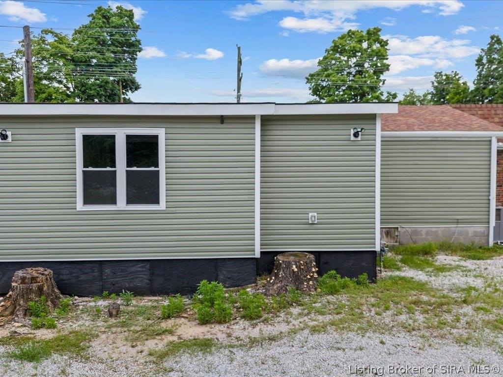 2505 Lincoln Drive, Clarksville, IN 47129