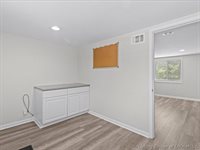 2505 Lincoln Drive, Clarksville, IN 47129