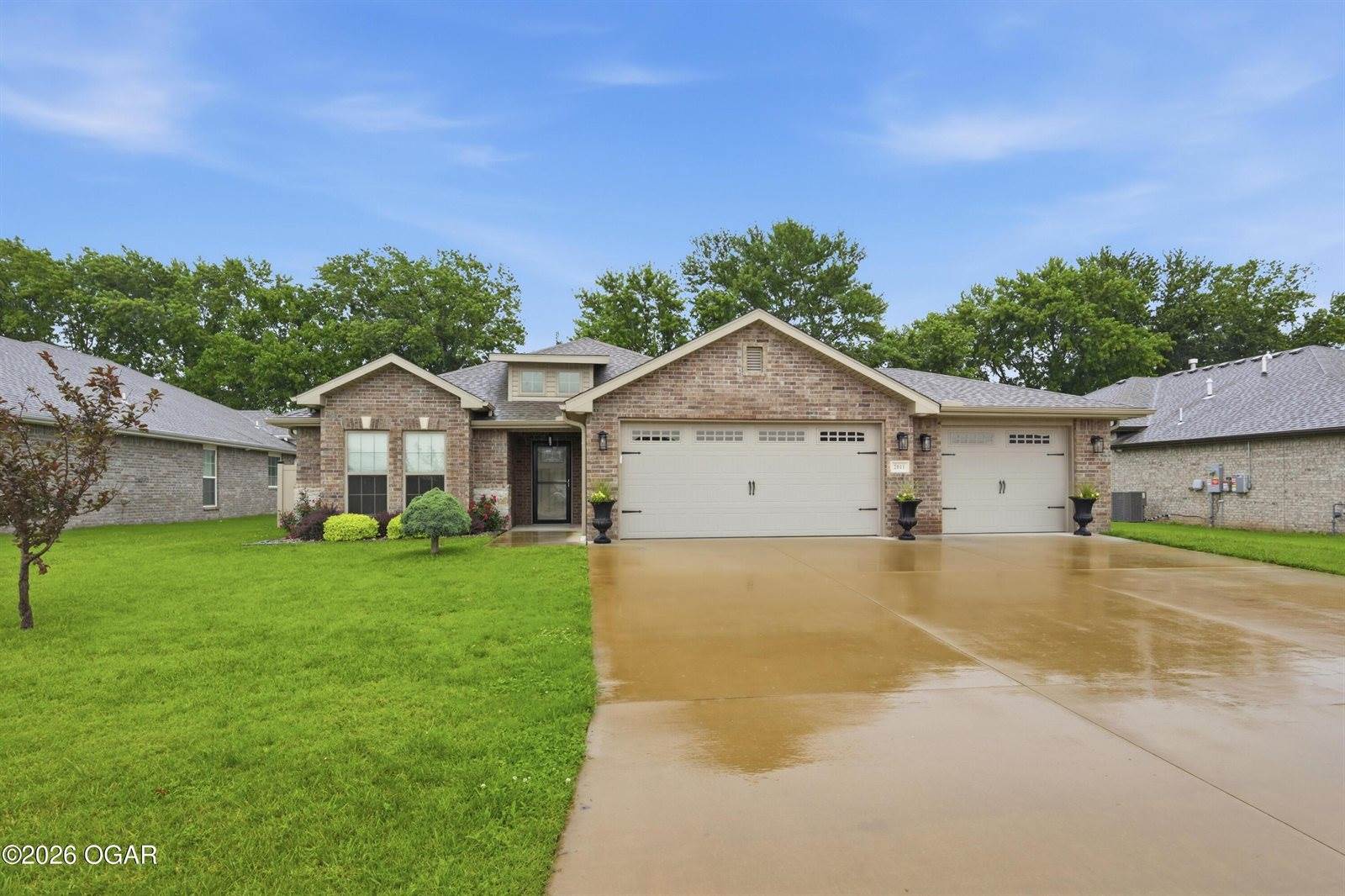 2011 Eagle Drive, Neosho, MO 64850