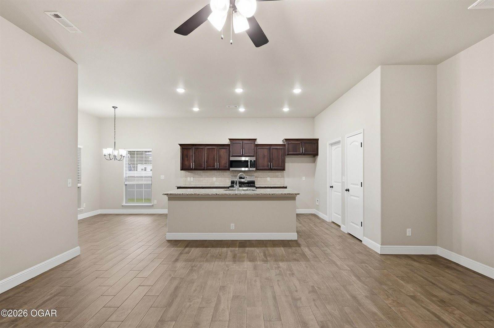 2011 Eagle Drive, Neosho, MO 64850