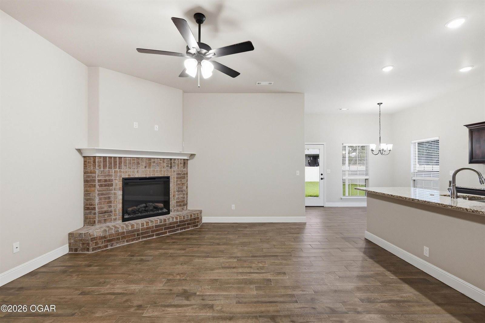 2011 Eagle Drive, Neosho, MO 64850
