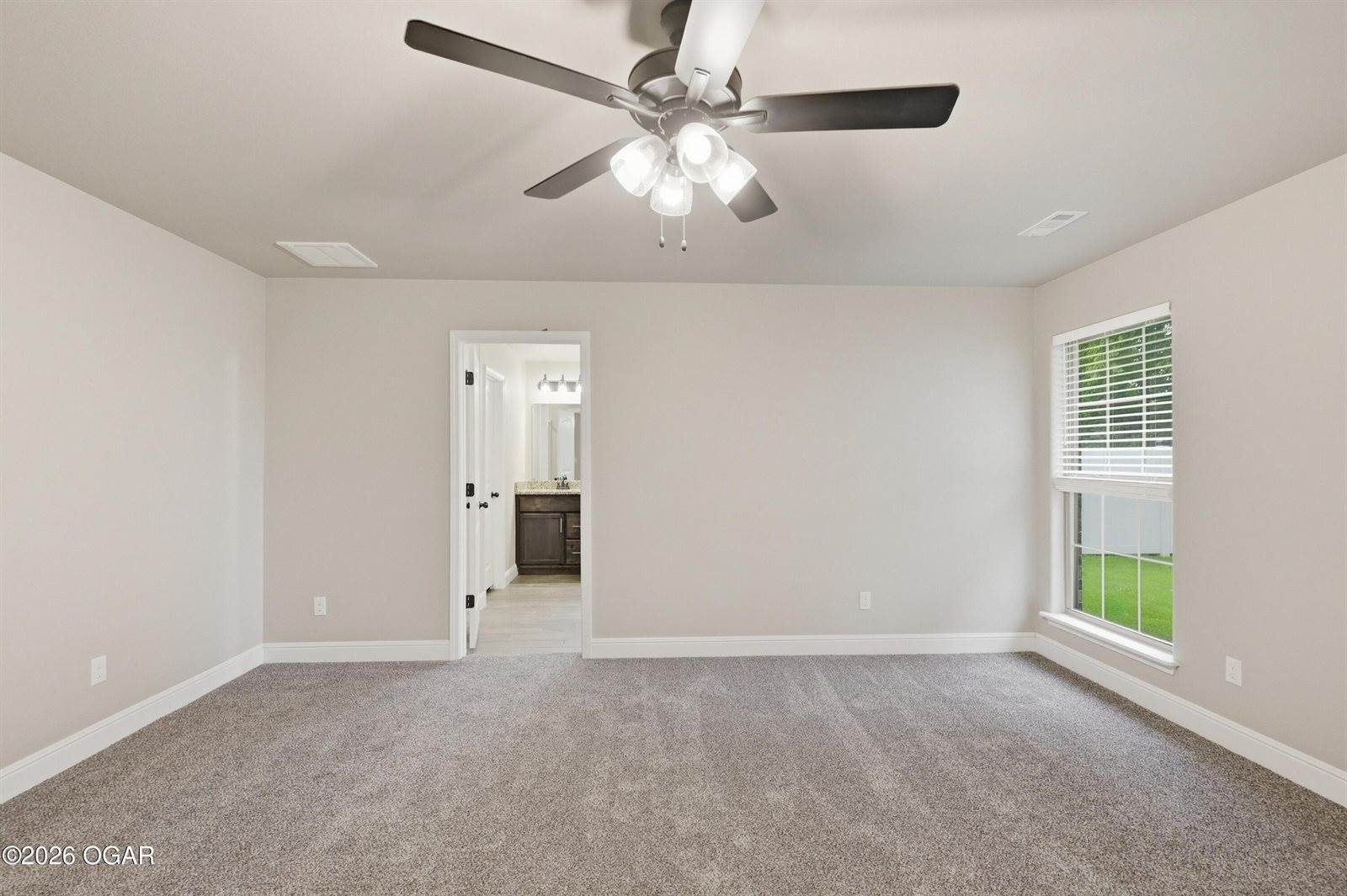 2011 Eagle Drive, Neosho, MO 64850