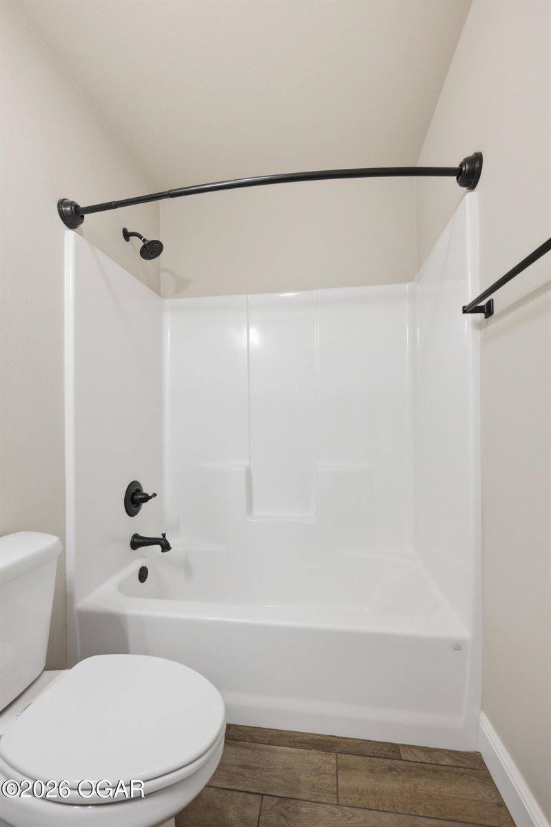 2011 Eagle Drive, Neosho, MO 64850