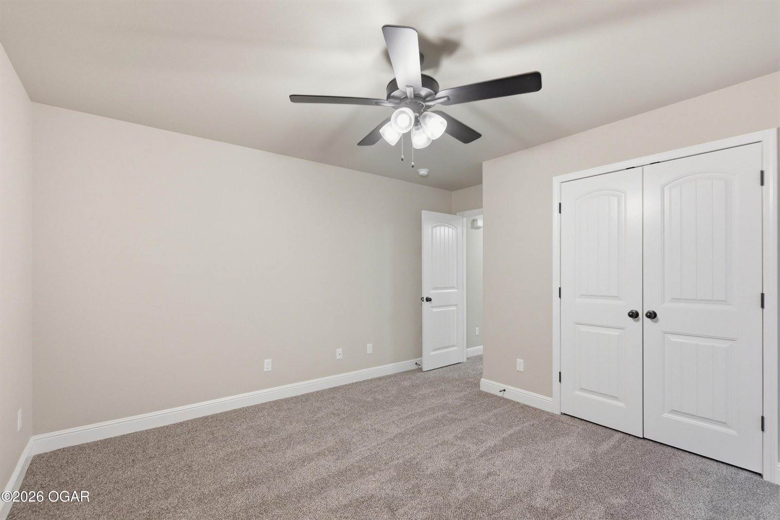 2011 Eagle Drive, Neosho, MO 64850