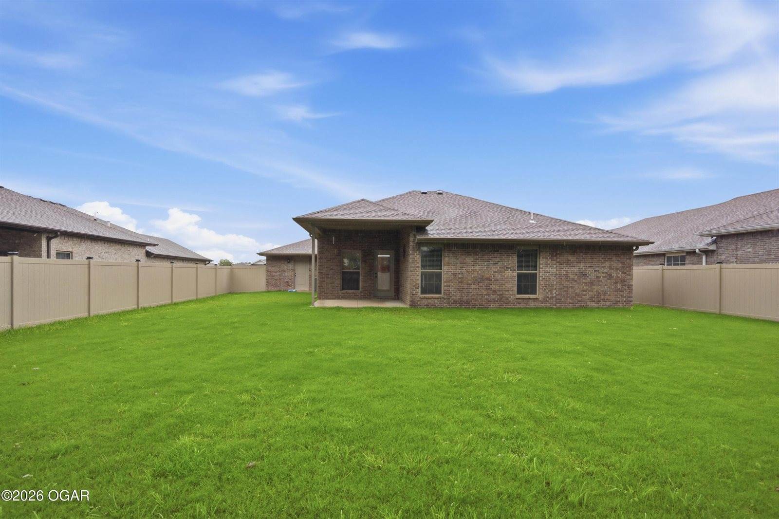 2011 Eagle Drive, Neosho, MO 64850