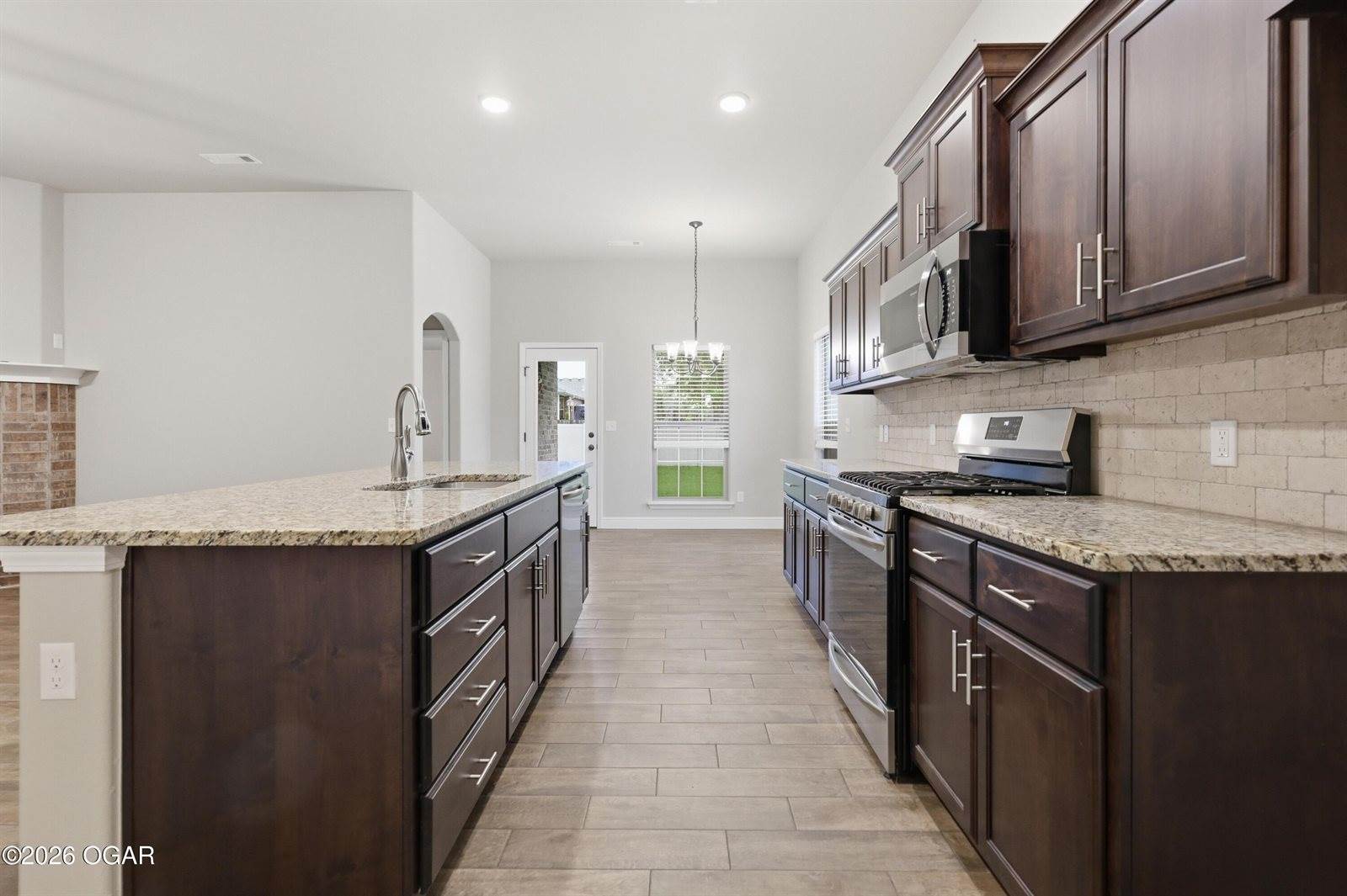 2011 Eagle Drive, Neosho, MO 64850
