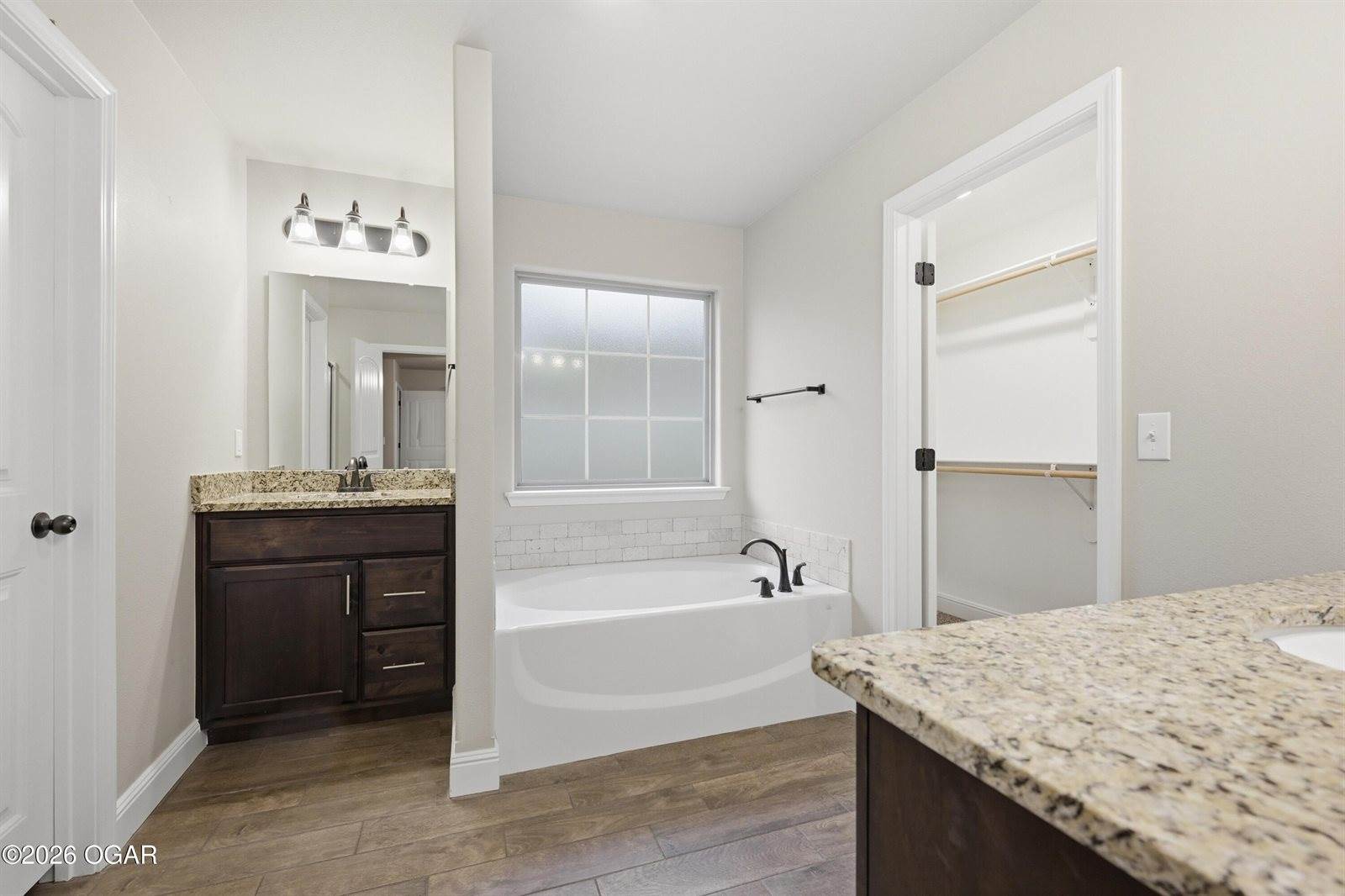 2011 Eagle Drive, Neosho, MO 64850