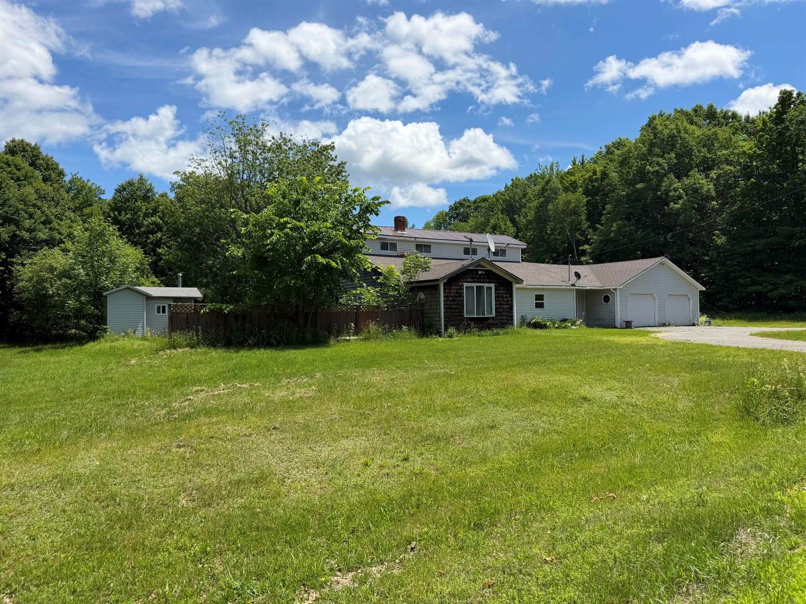 931 Oliver Hill Road, Garland, ME 04939
