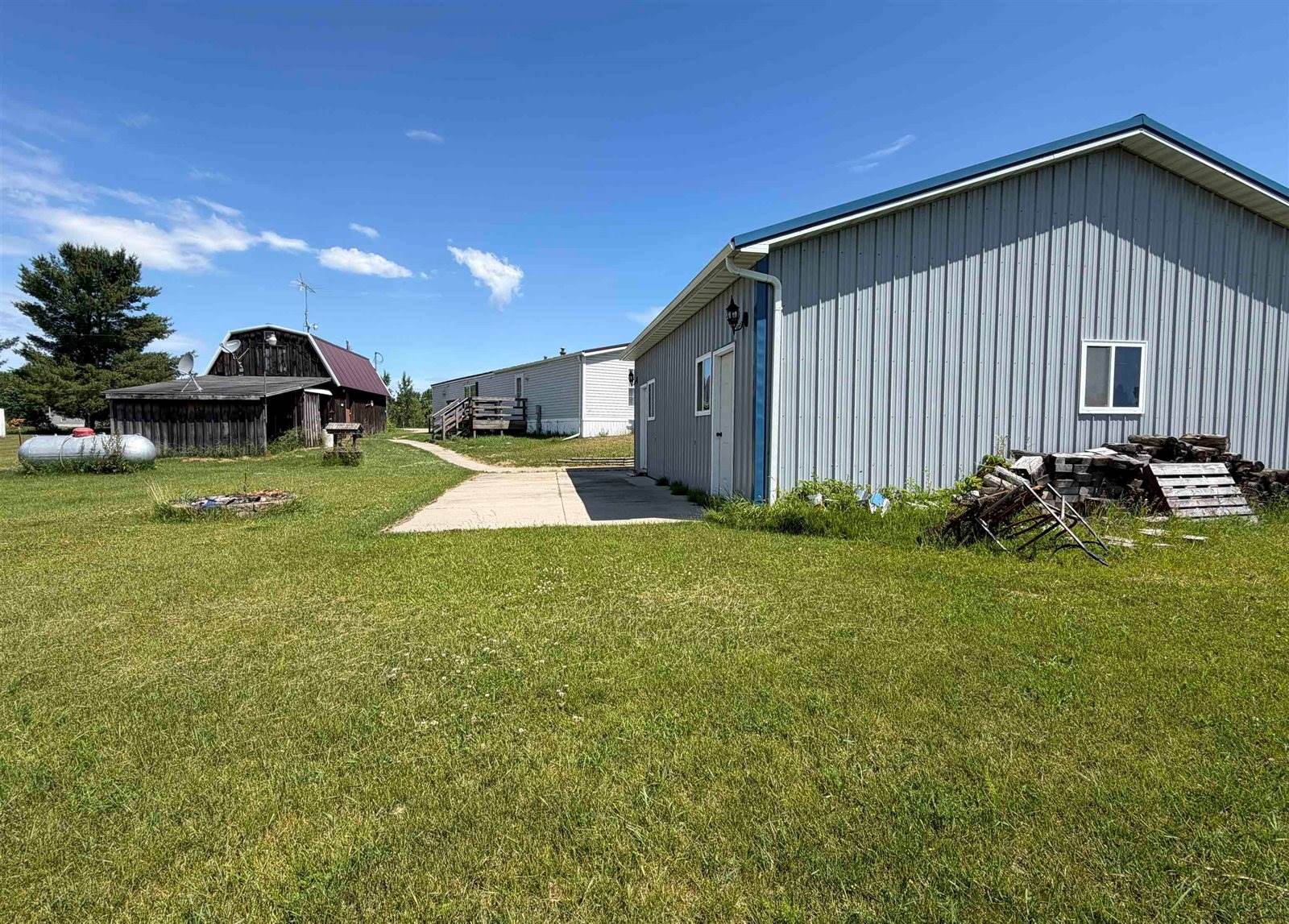 300 Winegars Road, Gladwin, MI 48624