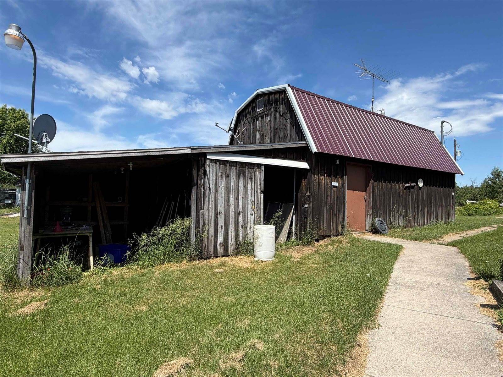300 Winegars Road, Gladwin, MI 48624