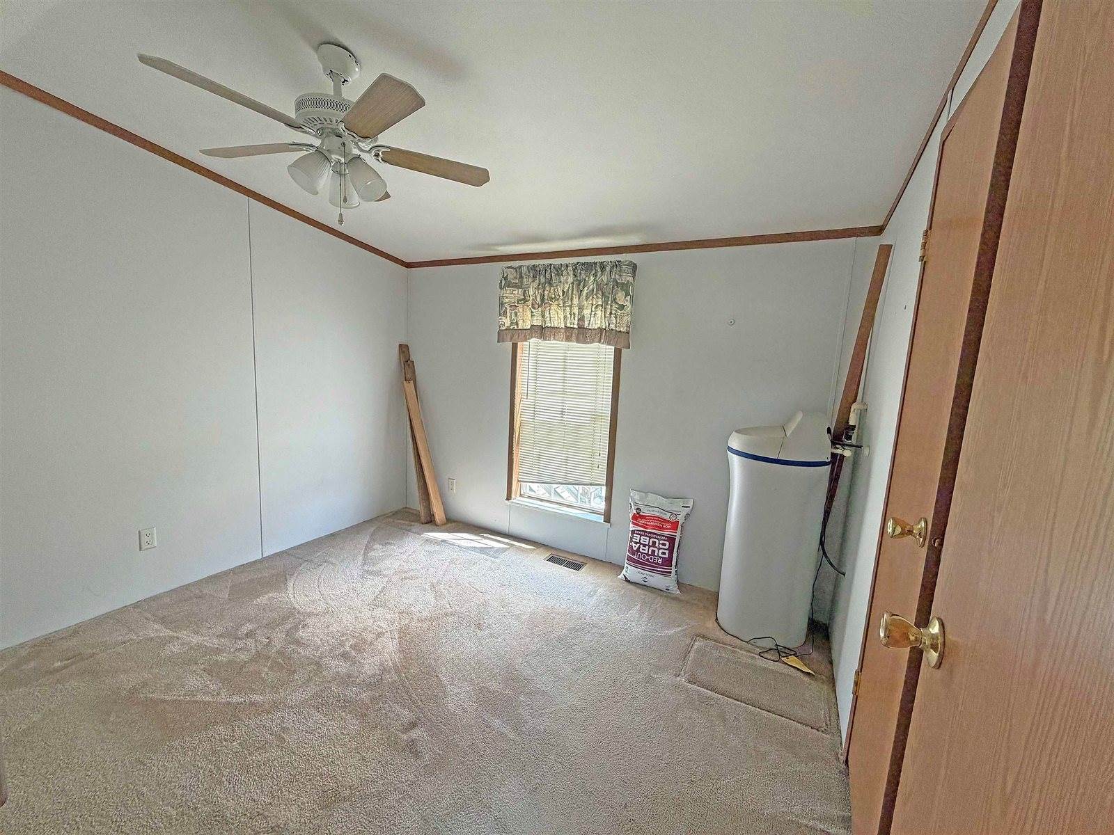 300 Winegars Road, Gladwin, MI 48624