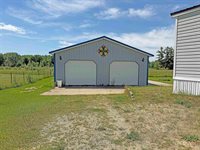 300 Winegars Road, Gladwin, MI 48624