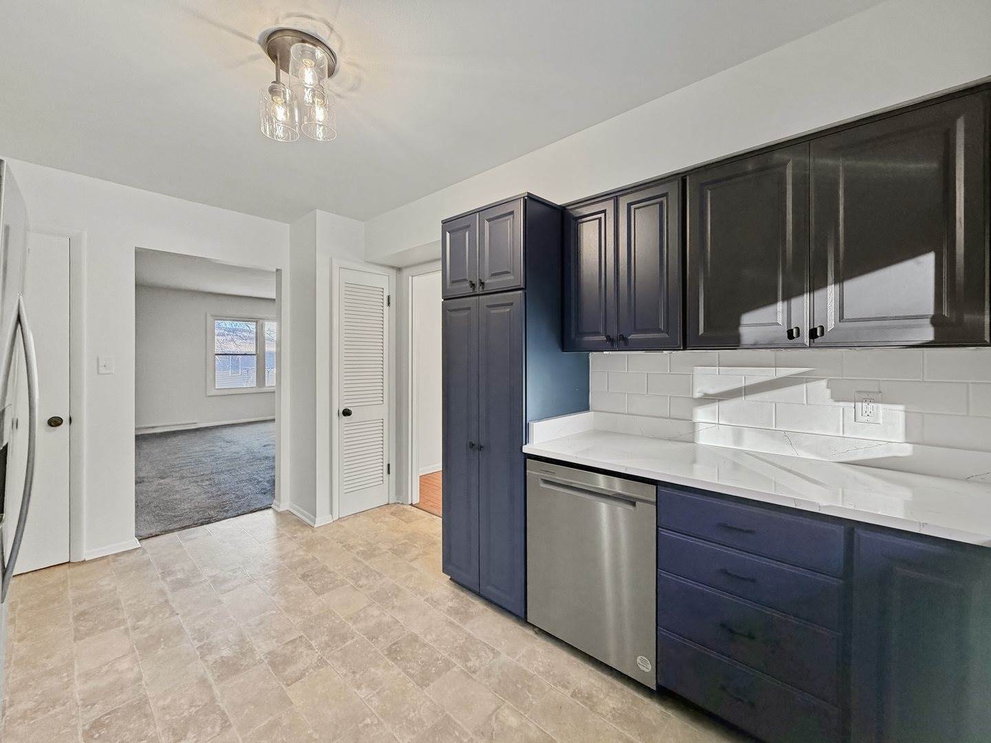 1734 West Stephenson Street, Freeport, IL 61032