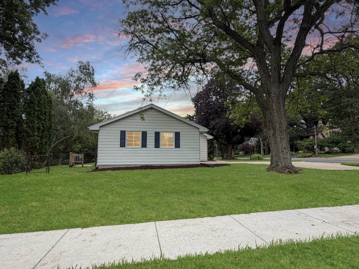1734 West Stephenson Street, Freeport, IL 61032