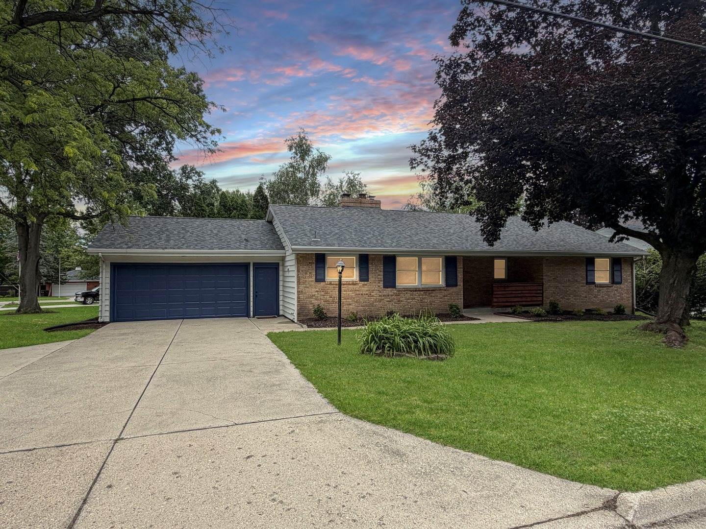 1734 West Stephenson Street, Freeport, IL 61032