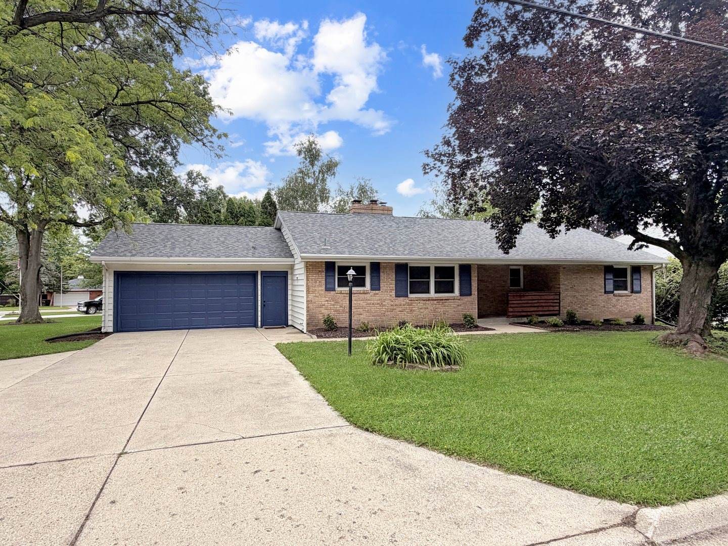 1734 West Stephenson Street, Freeport, IL 61032