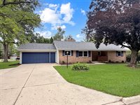 1734 West Stephenson Street, Freeport, IL 61032