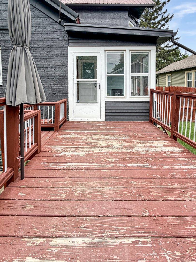 625 West Ringold Street, Freeport, IL 61032