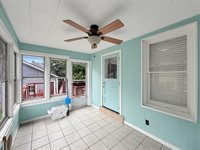 625 West Ringold Street, Freeport, IL 61032