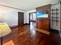 625 West Ringold Street, Freeport, IL 61032