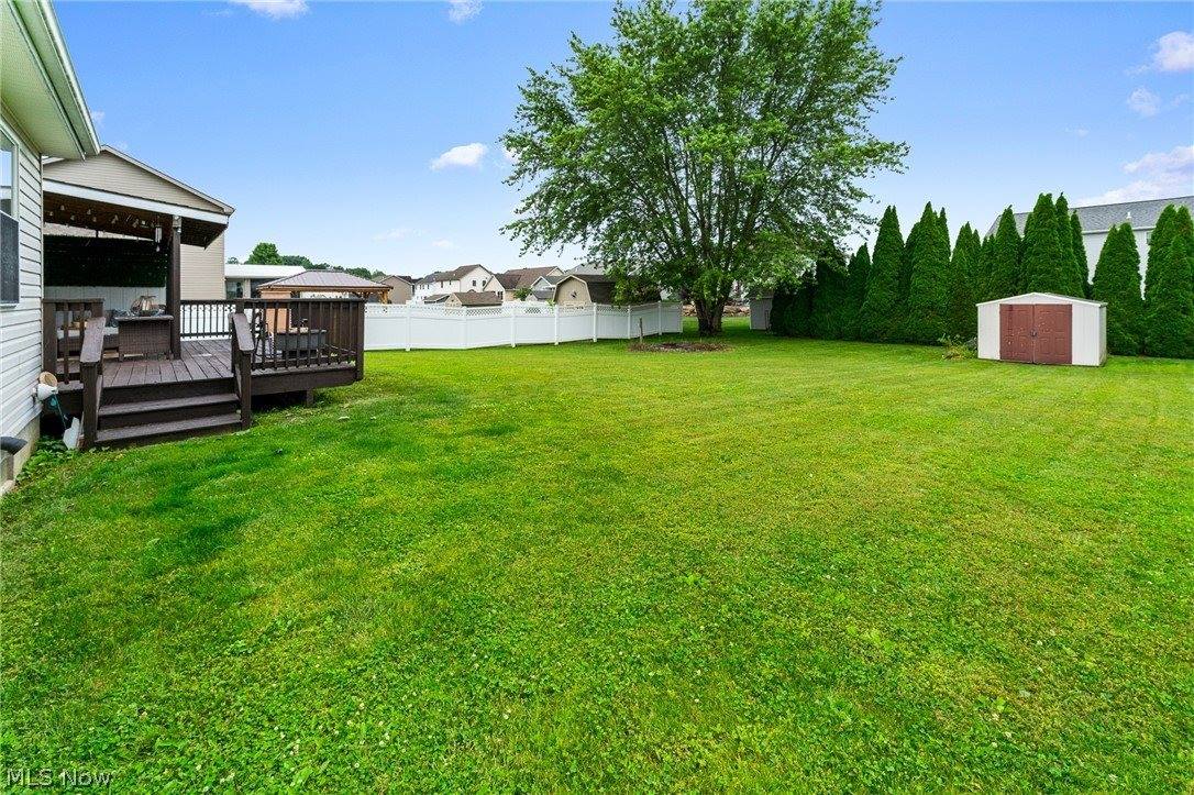 10460 Carrie Drive, New Middletown, OH 44442