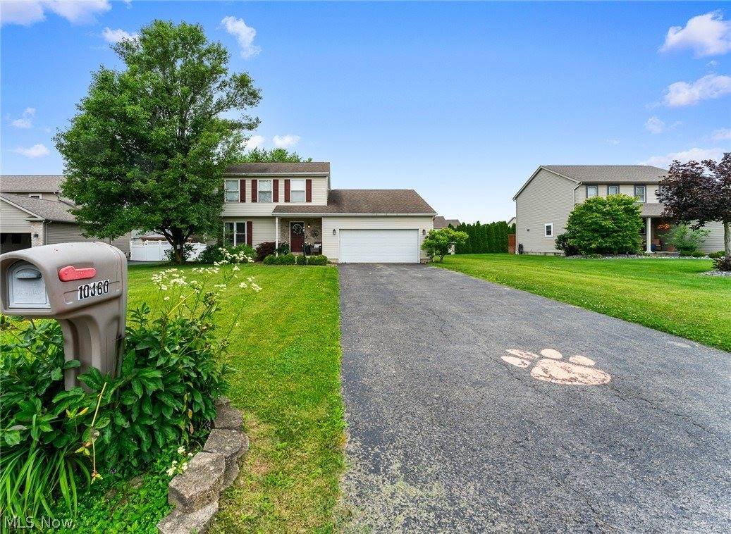10460 Carrie Drive, New Middletown, OH 44442