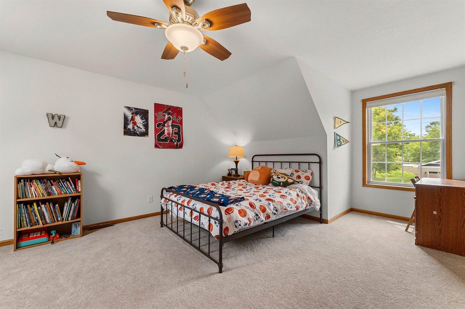 1218 Rosa Avenue, Crivitz, WI 54114
