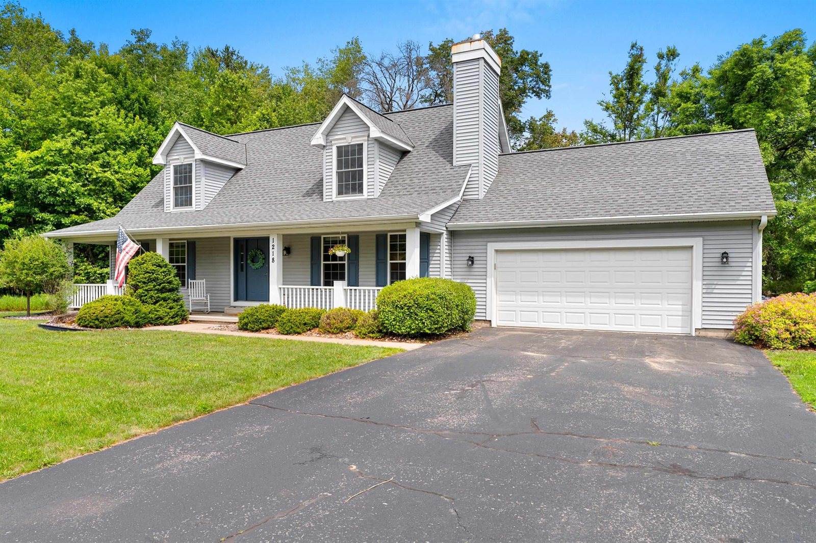 1218 Rosa Avenue, Crivitz, WI 54114