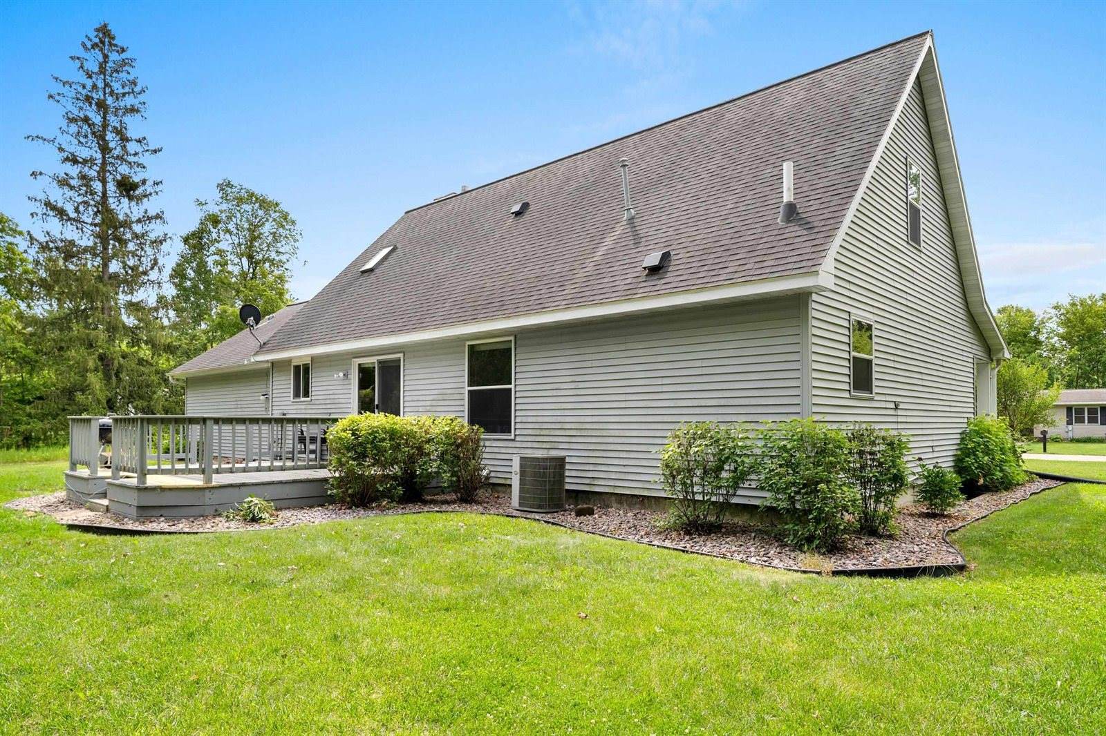 1218 Rosa Avenue, Crivitz, WI 54114