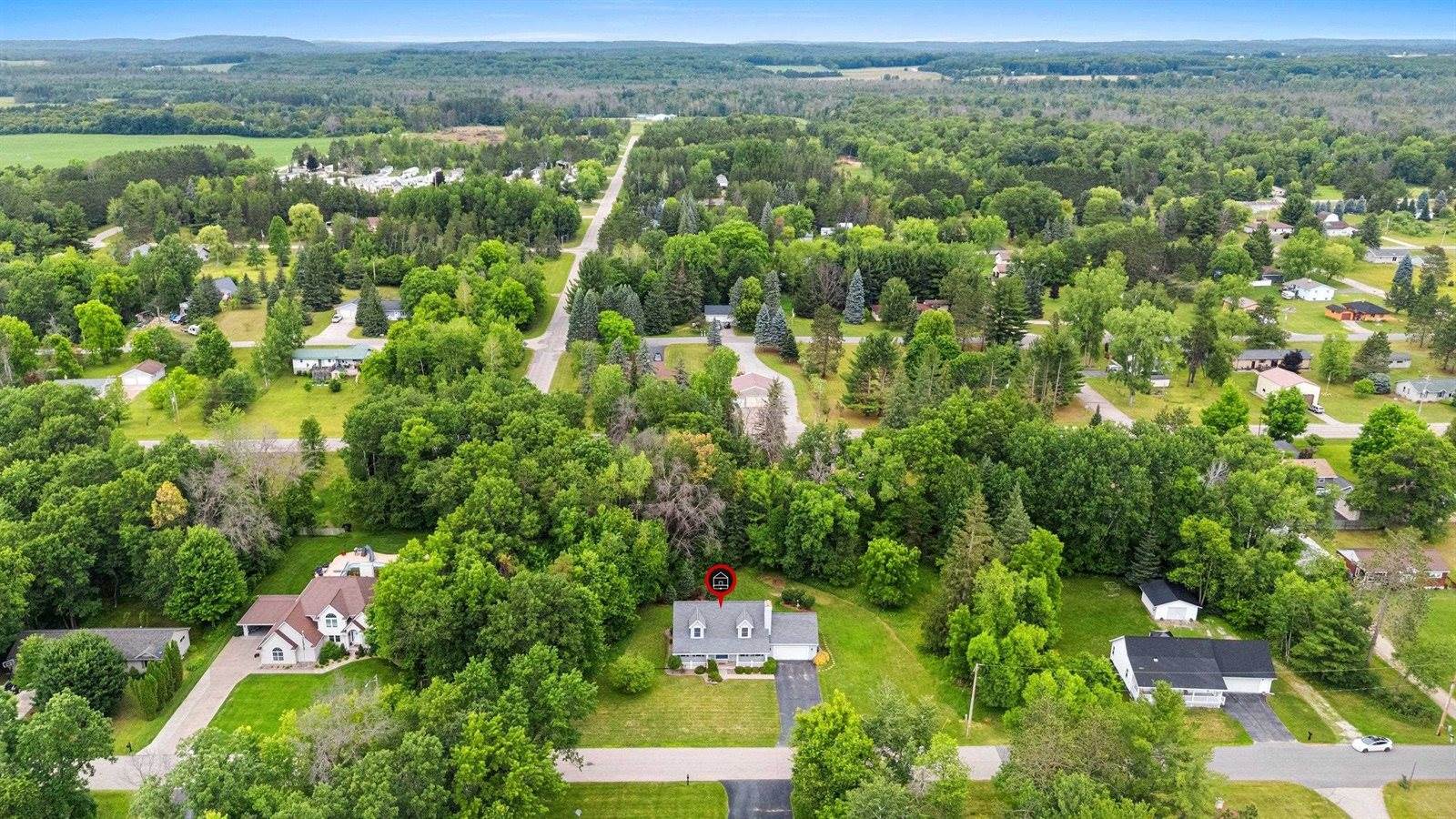 1218 Rosa Avenue, Crivitz, WI 54114