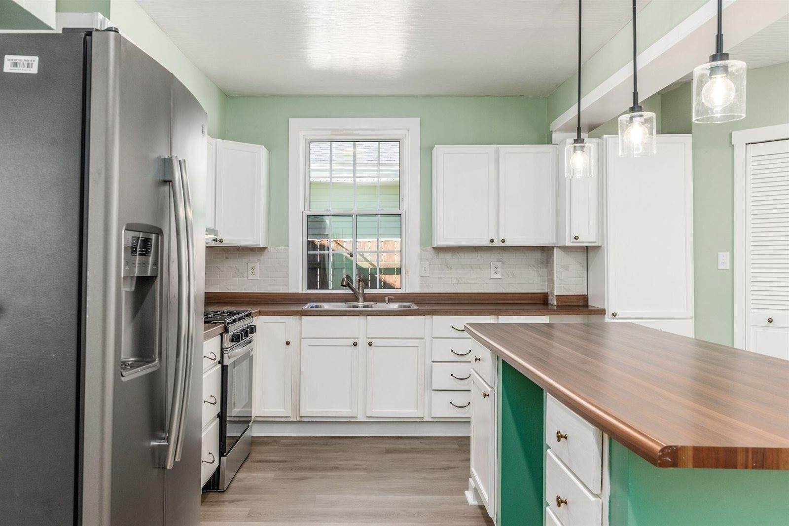 2051 Briarwood Avenue, Columbus, OH 43211