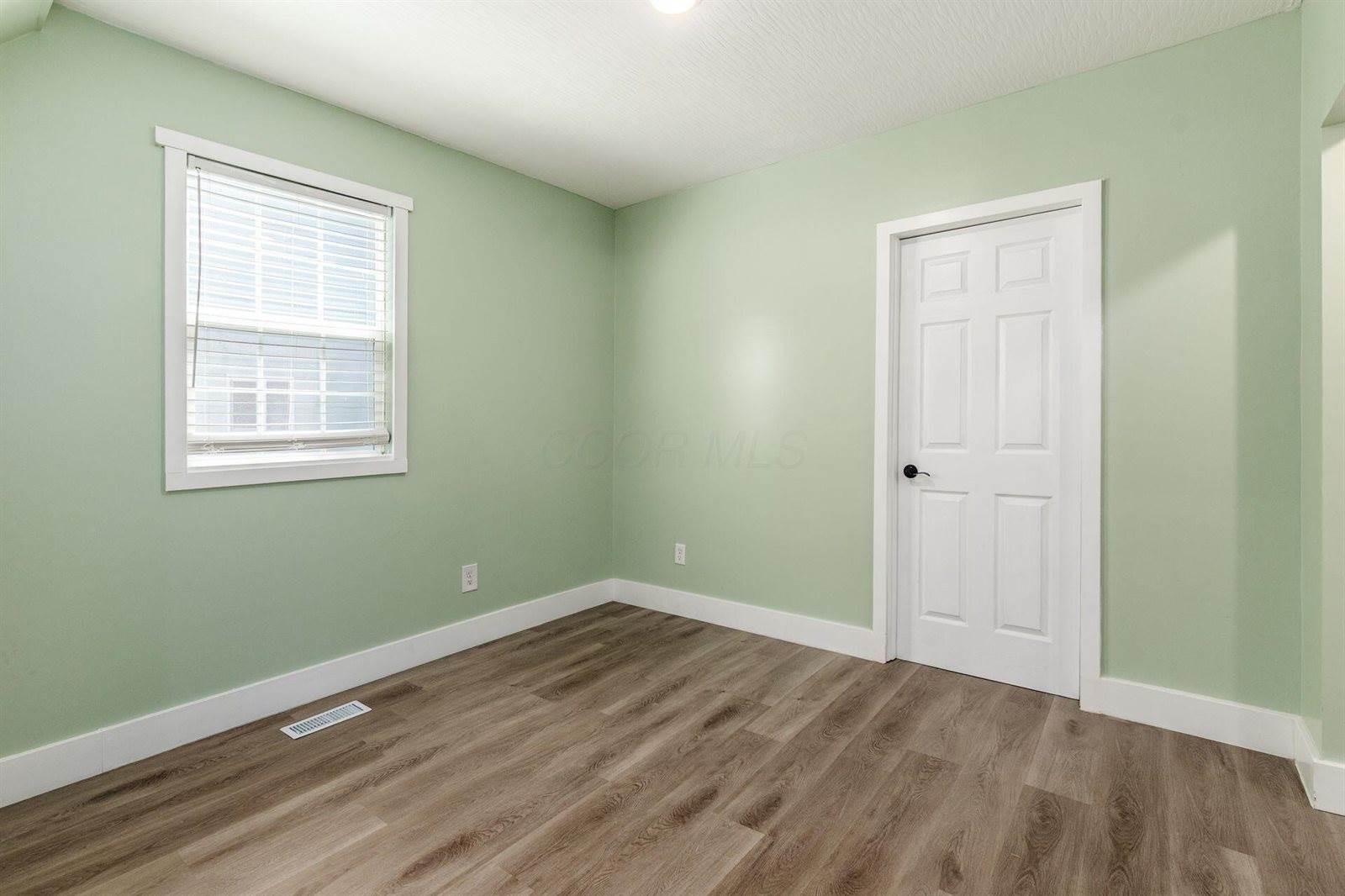 2051 Briarwood Avenue, Columbus, OH 43211