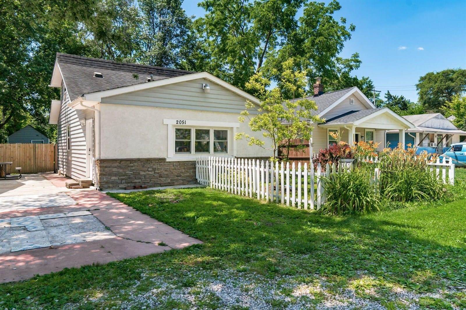 2051 Briarwood Avenue, Columbus, OH 43211
