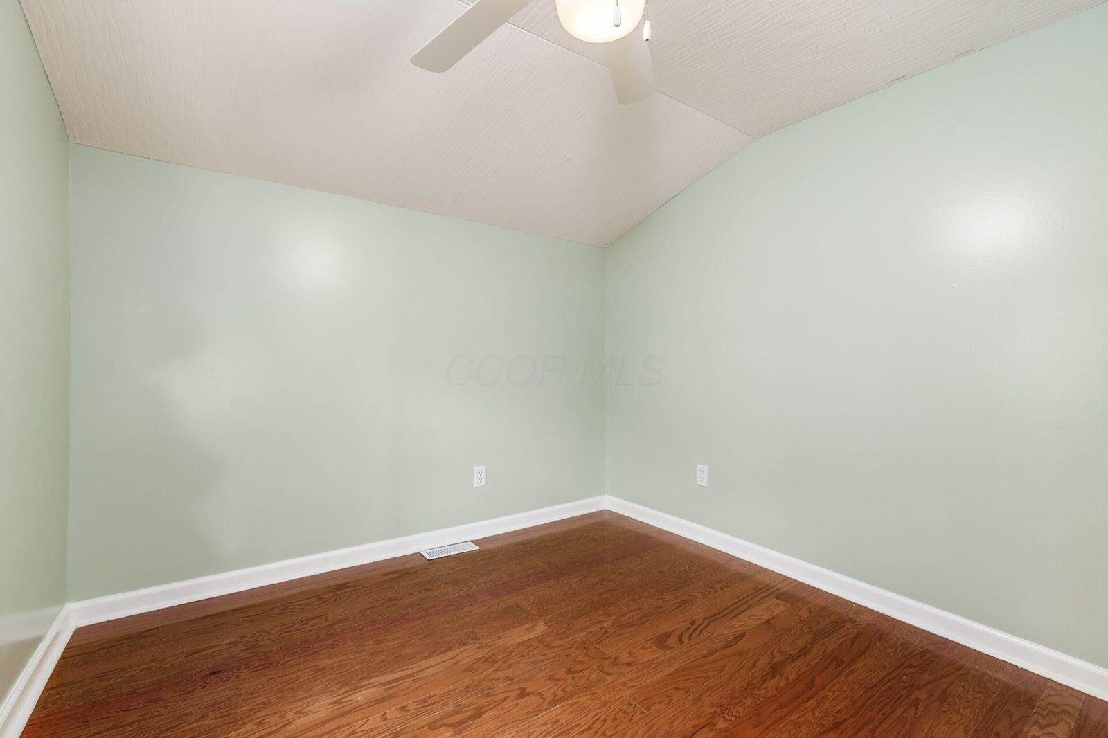 2051 Briarwood Avenue, Columbus, OH 43211