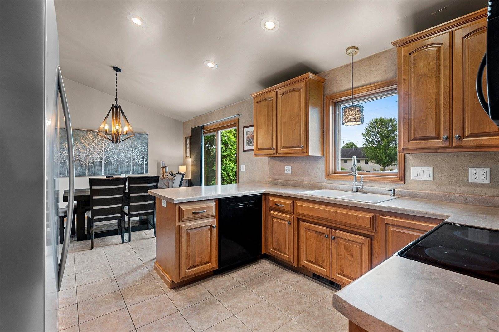 3166 Egan Lane, Green Bay, WI 54311