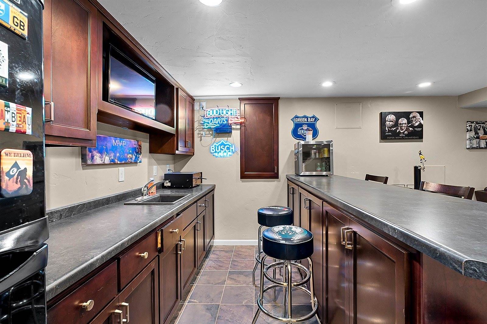 3166 Egan Lane, Green Bay, WI 54311