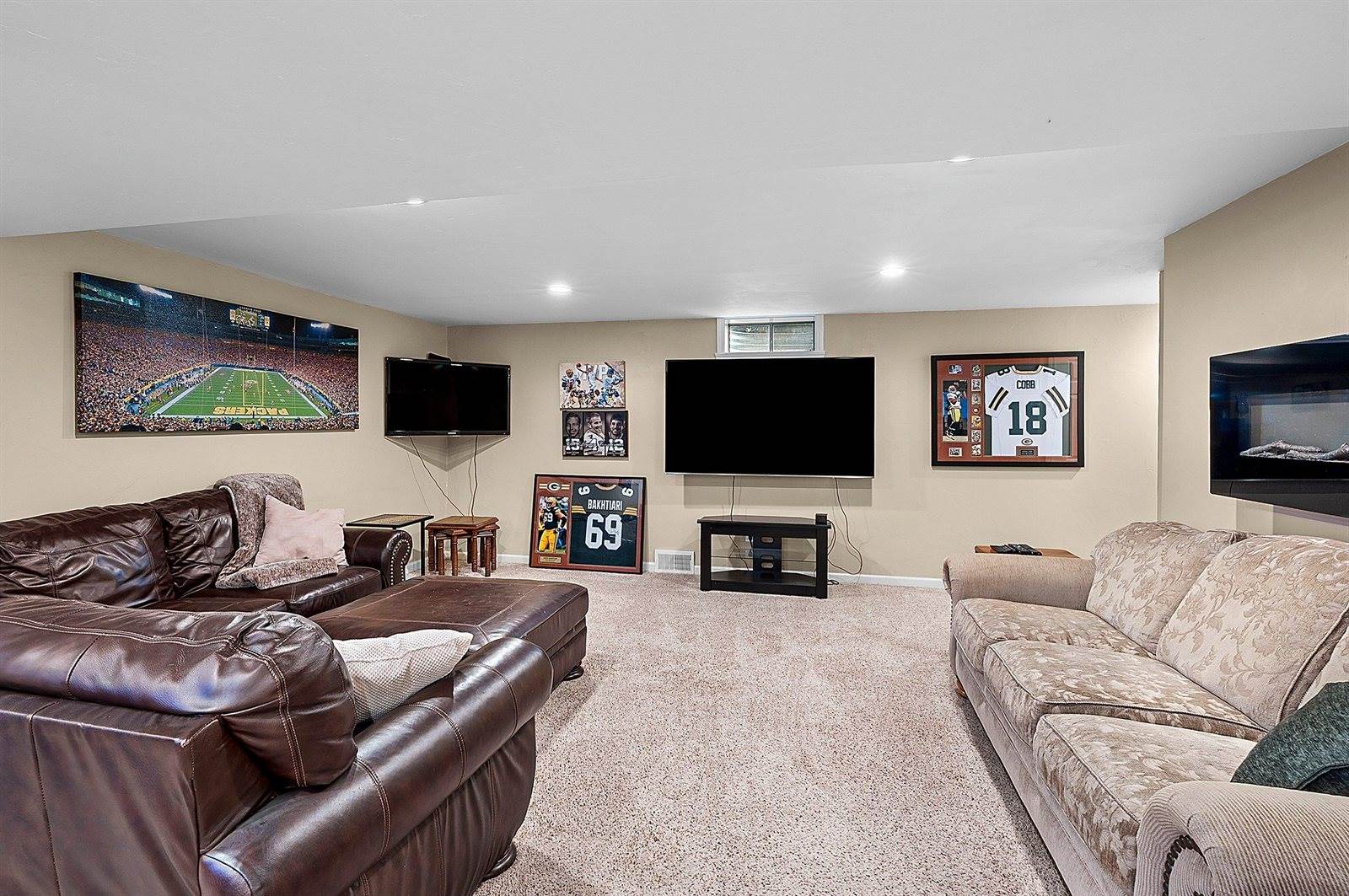 3166 Egan Lane, Green Bay, WI 54311